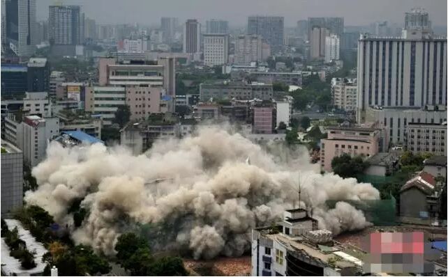 川音大厦爆破拆除 我院全力做好安全转移工作 川音大厦爆破拆除 我院全力做好安全转移工作